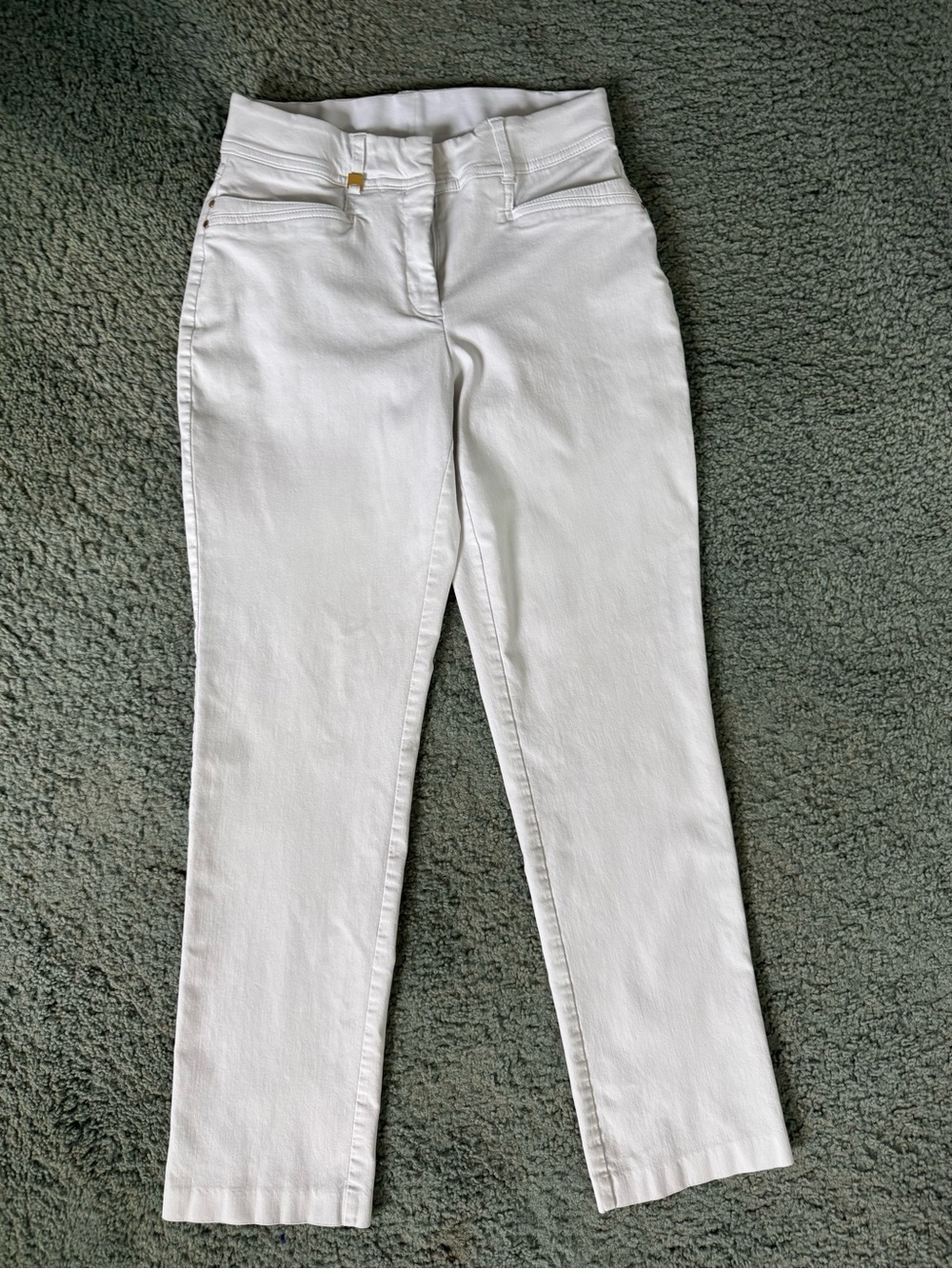 JM Collection White Jeans with Tag Detail